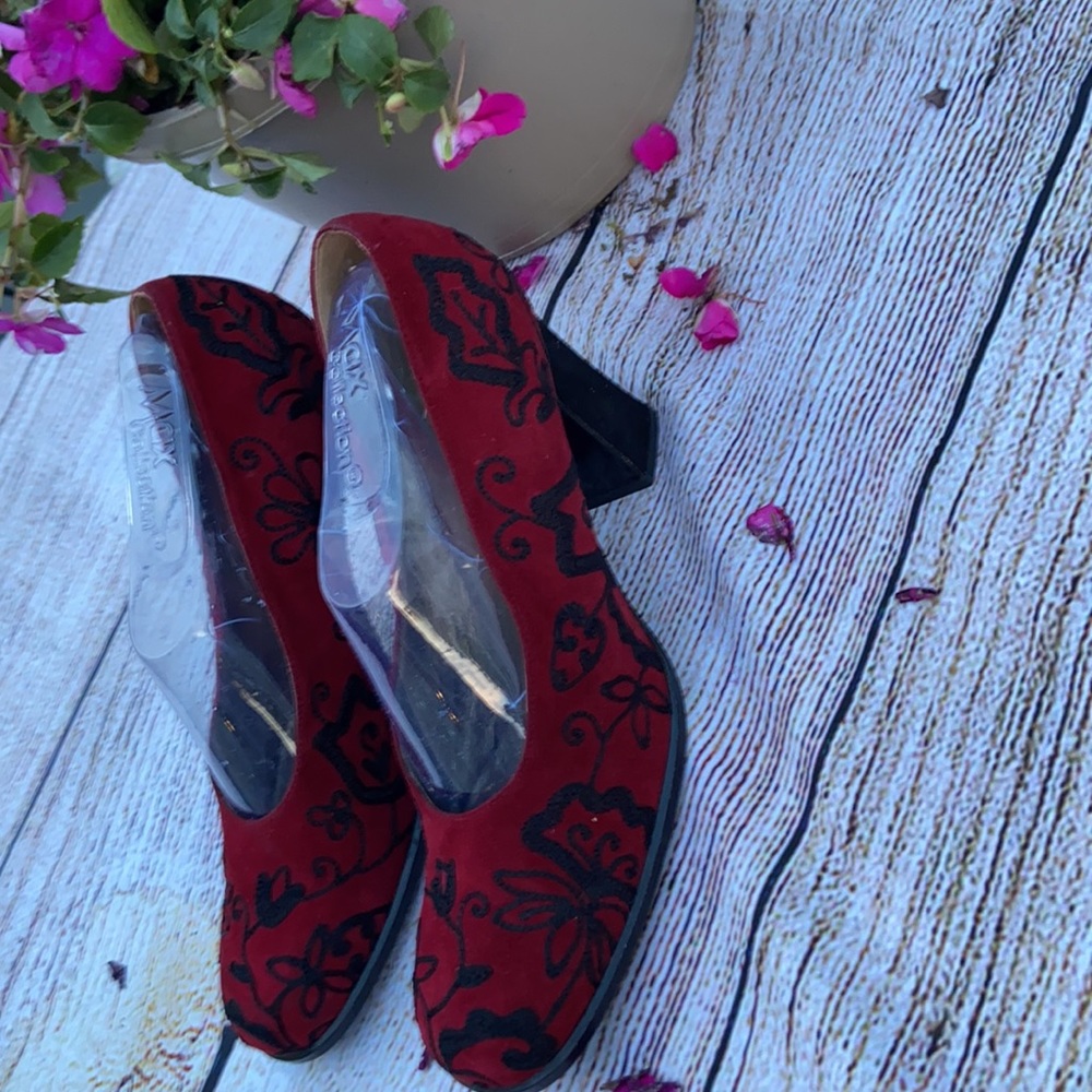Vintage Yves Saint Laurent Pumps - Picture 2 of 4